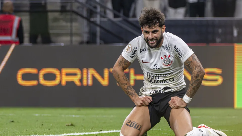 Yuri e Memphis decidem, Corinthians bate Vasco e conquista a Copa do Brasil